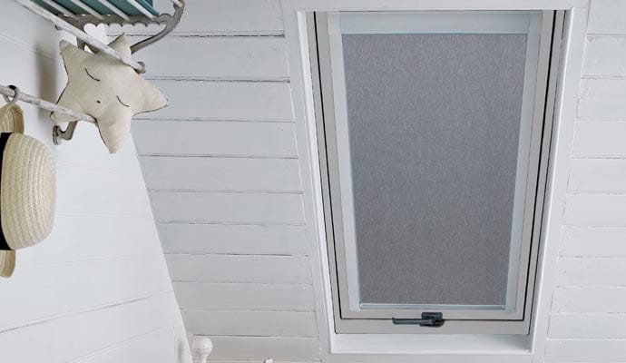 Skylight Blind suitable for Luctis